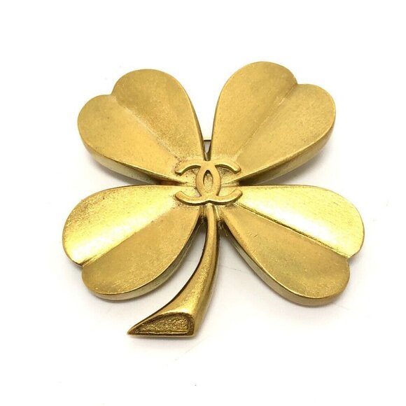 CHANEL 94A Clover Brooch Accessories Fashion Accessories Brooch Metal Gold - Picture 1 of 8